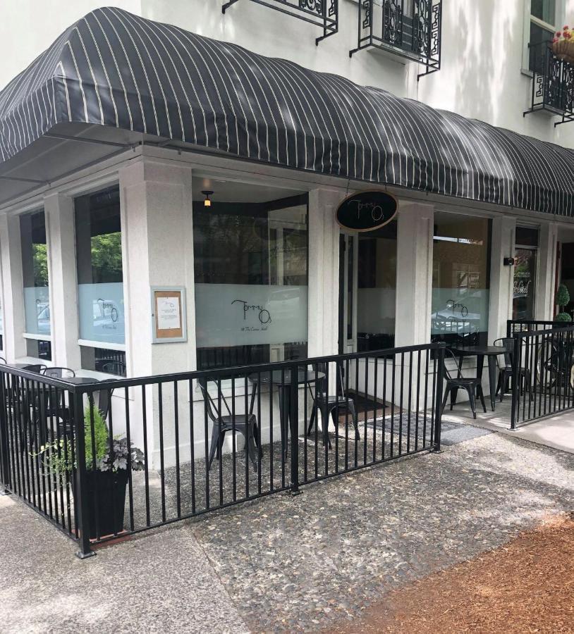 Camas Boutique Hotel Exterior photo